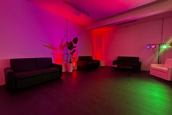 Loft Officine - festa di diciottesimo - info e preventivi 3518822818 Loft Officine - festa di diciottesimo - info e preventivi 3518822818