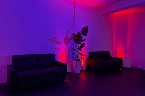 Loft Officine - festa di diciottesimo - info e preventivi 3518822818 Loft Officine - festa di diciottesimo - info e preventivi 3518822818