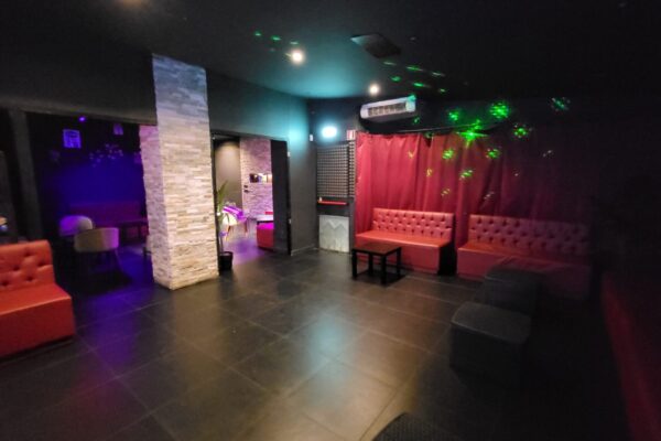 Saletta Victoria's - festa di diciottesimo - info e preventivi 3518822818 Saletta Victoria's - festa di diciottesimo - info e preventivi 3518822818