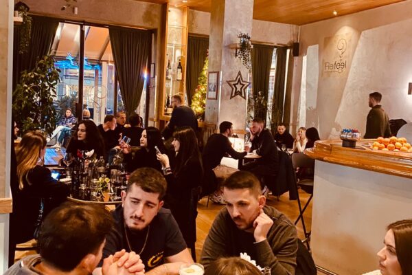 Refeel - festa di diciottesimo - info e preventivi 3518822818 Refeel - festa di diciottesimo - info e preventivi 3518822818