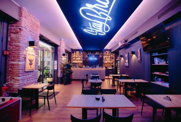 Dolly Noire Bar - festa di diciottesimo - info e preventivi 3518822818