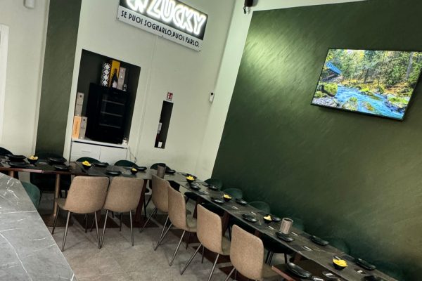 Lucky Bar - festa di diciottesimo - info e preventivi 3518822818 Lucky Bar - festa di diciottesimo - info e preventivi 3518822818