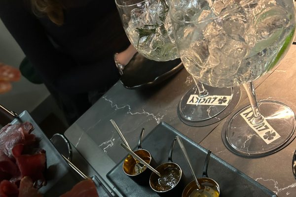 Lucky Bar - festa di diciottesimo - info e preventivi 3518822818 Lucky Bar - festa di diciottesimo - info e preventivi 3518822818