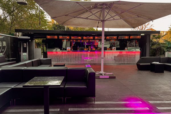 Pineta Milano - festa di diciottesimo - info e preventivi 3518822818 Pineta Milano - festa di diciottesimo - info e preventivi 3518822818