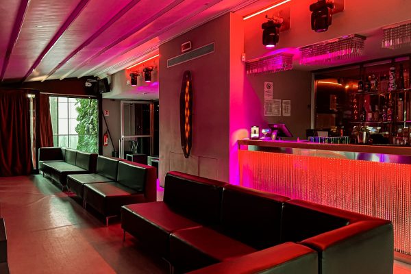 Pineta Milano - festa di diciottesimo - info e preventivi 3518822818 Pineta Milano - festa di diciottesimo - info e preventivi 3518822818