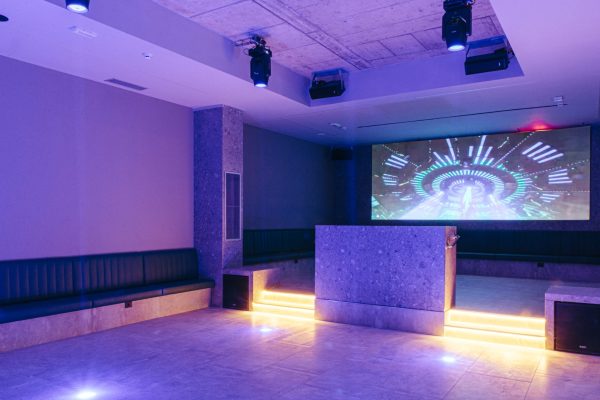 Nyx Club Milano - festa di diciottesimo - info e preventivi 3518822818 Nyx Club Milano - festa di diciottesimo - info e preventivi 3518822818