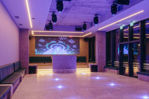 Location Nyx Club Milano - festa di diciottesimo - info e preventivi 3518822818 Nyx Club Milano - festa di diciottesimo - info e preventivi 3518822818