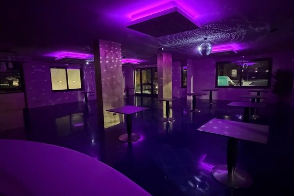 Spazio 22 - festa di diciottesimo - info e preventivi 3518822818 Spazio 22 - festa di diciottesimo - info e preventivi 3518822818