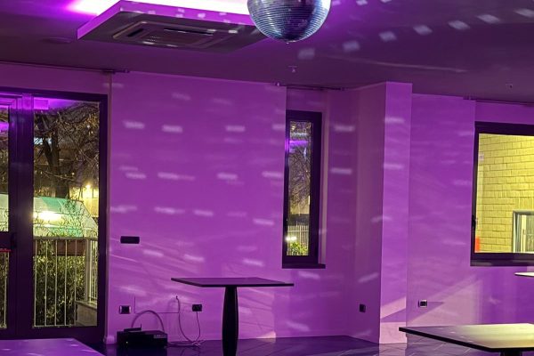 Spazio 22 - festa di diciottesimo - info e preventivi 3518822818 Spazio 22 - festa di diciottesimo - info e preventivi 3518822818